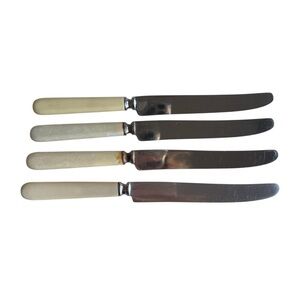 VINTAGE LOT OF 4 Butter Knifes Universal Stainless steel Made In The USA